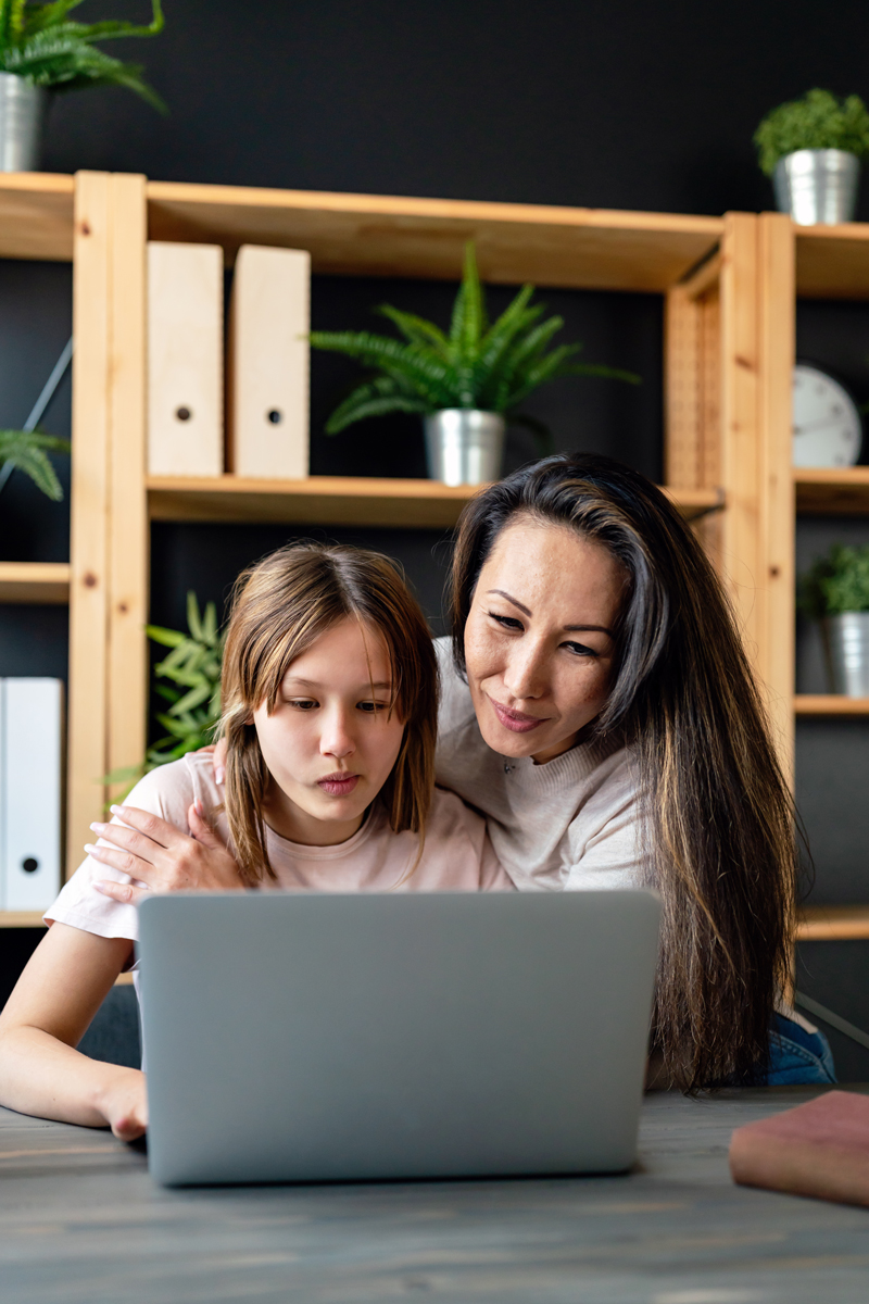 single mother helping his teenager daughter in hom 2025 03 17 17 47 07 utc